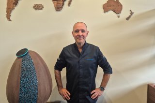 David Pasquier dans son magasin de Sierre